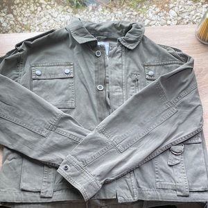 navy green, long sleeve jacket size xs but runs a bit big, has pockets.